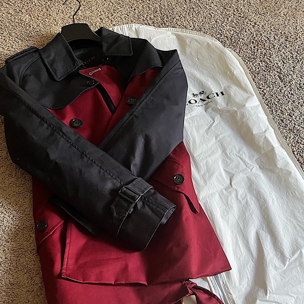 Ladies Coach Trench Coat, Size XS. Does fit like a Small.